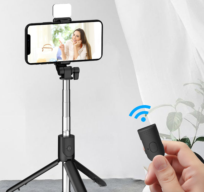 Selfie Stick With Light, 90cm Phone Stick, Phone stick for Tiktok Vlog Youtuber Live Video Record, Removeable Clip can be used as Phone Stand